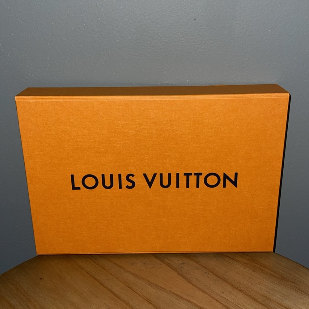 Louis Vuitton small magnetic box with ribbon